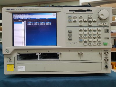 Генератор сигналов Tektronix DTG5274 (демонстрационный)
